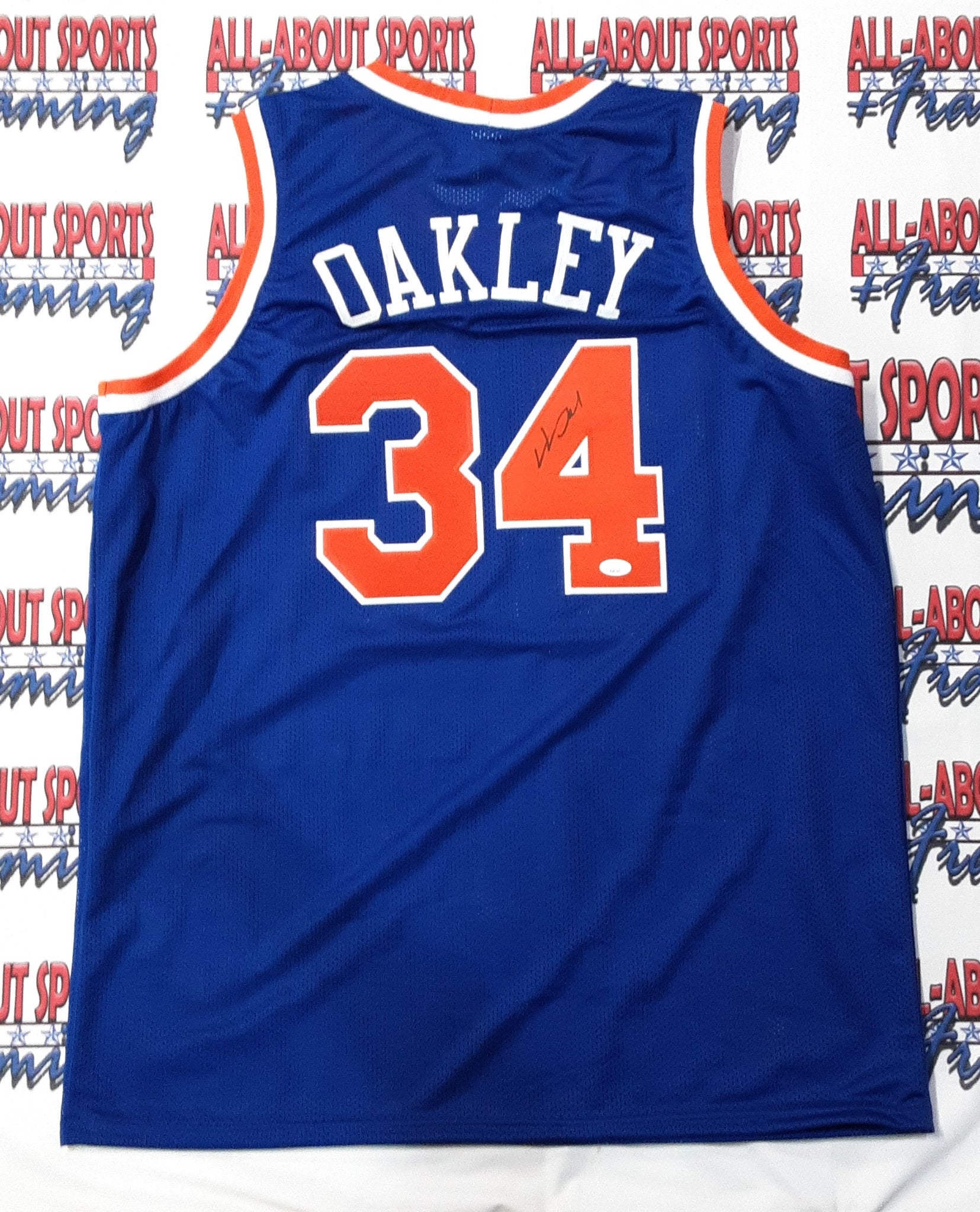 Charles Oakley Authentic Signed Pro Style Jersey Autographed JSA-