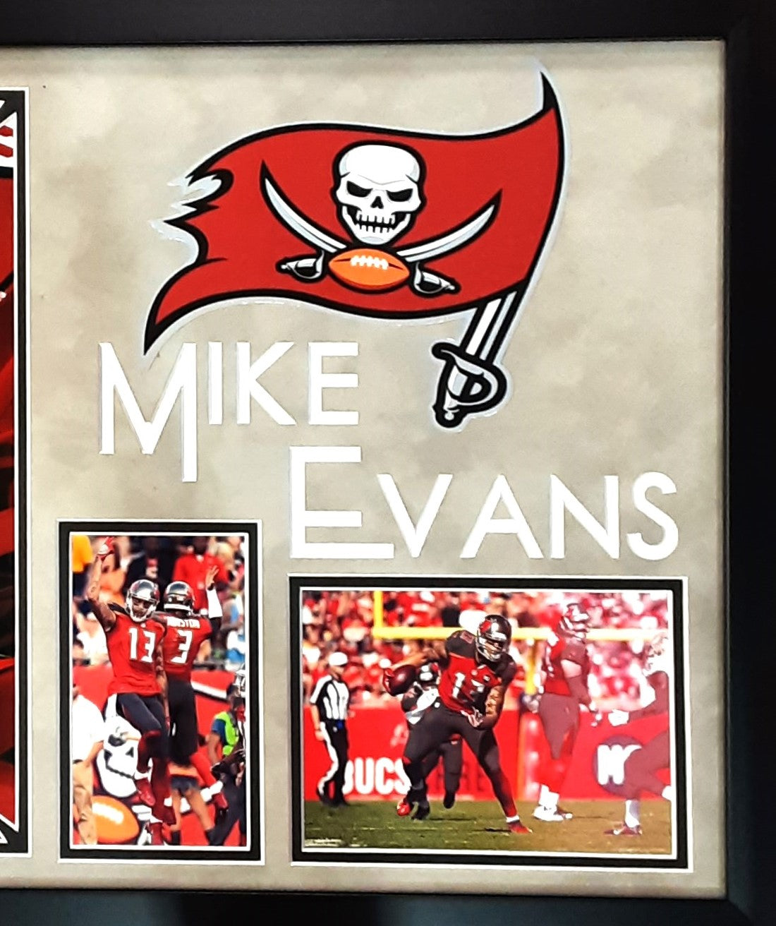 Mike Evans Authentic Signed Framed 11x14 Photo Autographed JSA-