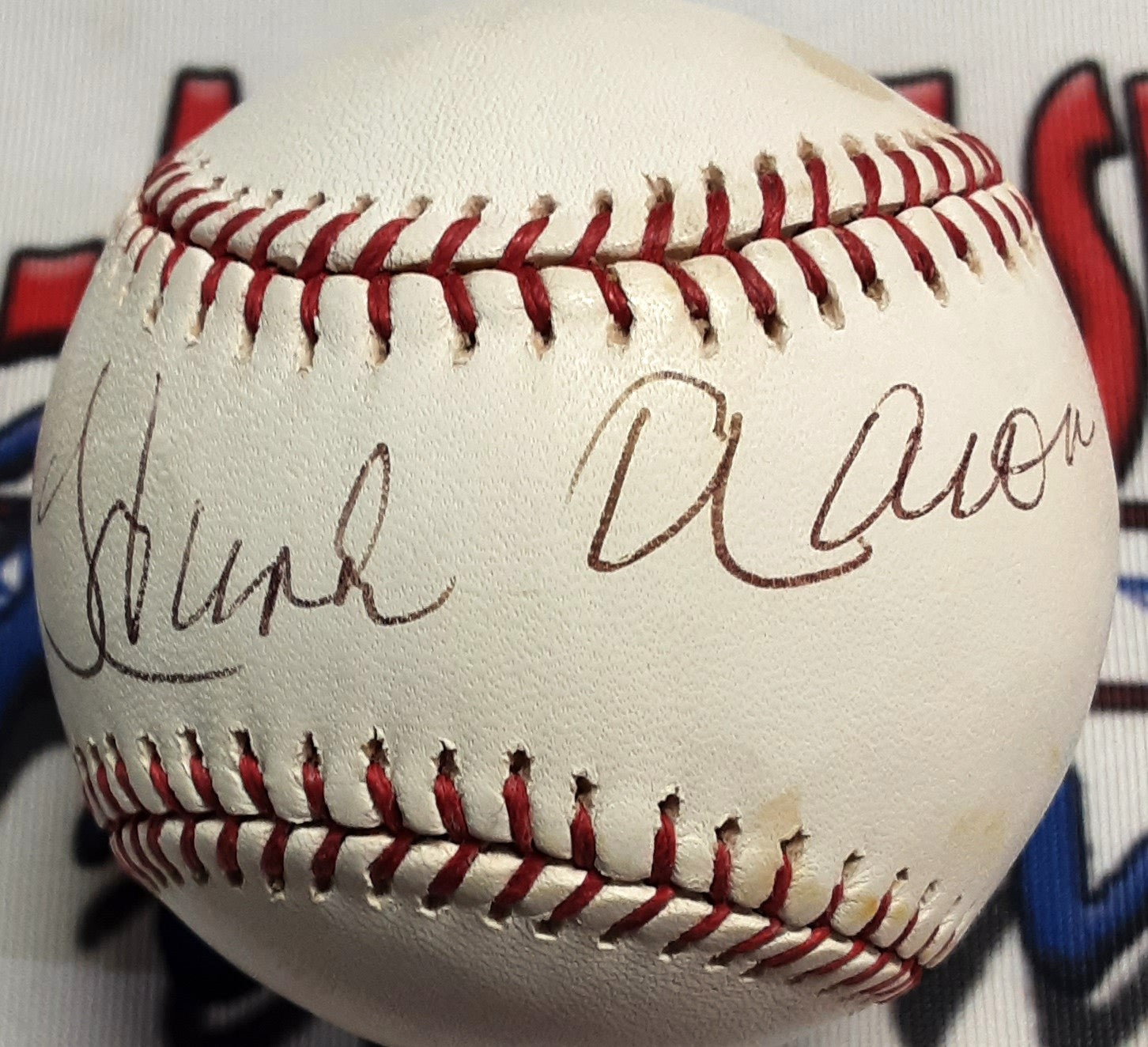 Hank Aaron Authentic Signed Baseball Autographed with Trading Card and Case JSA/LOA-
