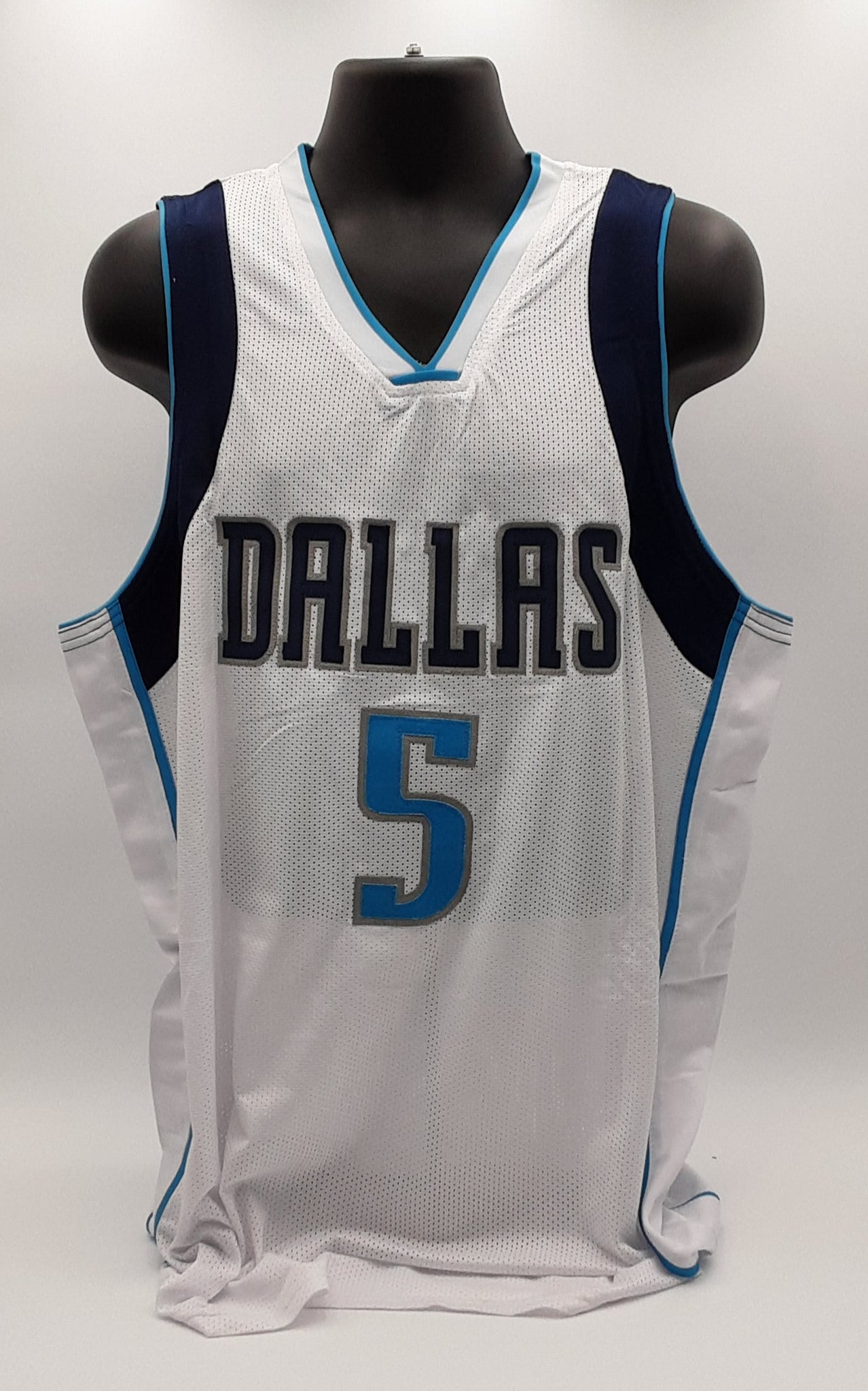 JJ Barea Authentic Signed Pro Style Jersey Autographed JSA