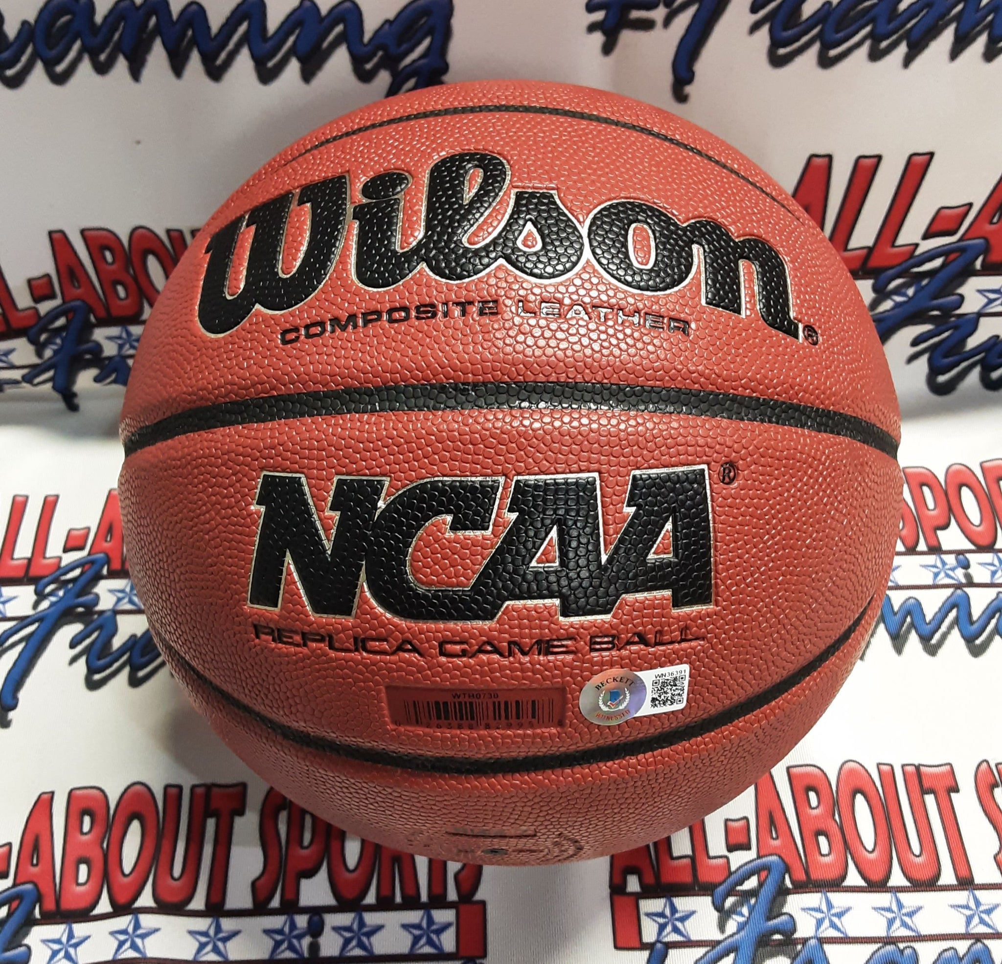 John Calipari,Daimion Collins, Tyty Washington, Davion Mintz, Jacob Toppin, Dontaie Allen, Keion Brooks Jr., CJ Fedrick, Kellan Grady, Bryce Hopkins, Lance Ware, and Sahvir Wheeler Authentic Signed Basketball Autographed Beckett-