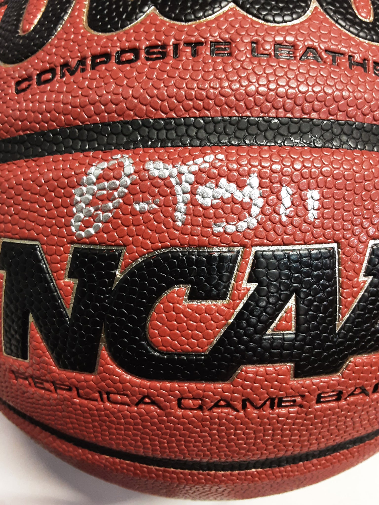 John Calipari,Daimion Collins, Tyty Washington, Davion Mintz, Jacob Toppin, Dontaie Allen, Keion Brooks Jr., CJ Fedrick, Kellan Grady, Bryce Hopkins, Lance Ware, and Sahvir Wheeler Authentic Signed Basketball Autographed Beckett-