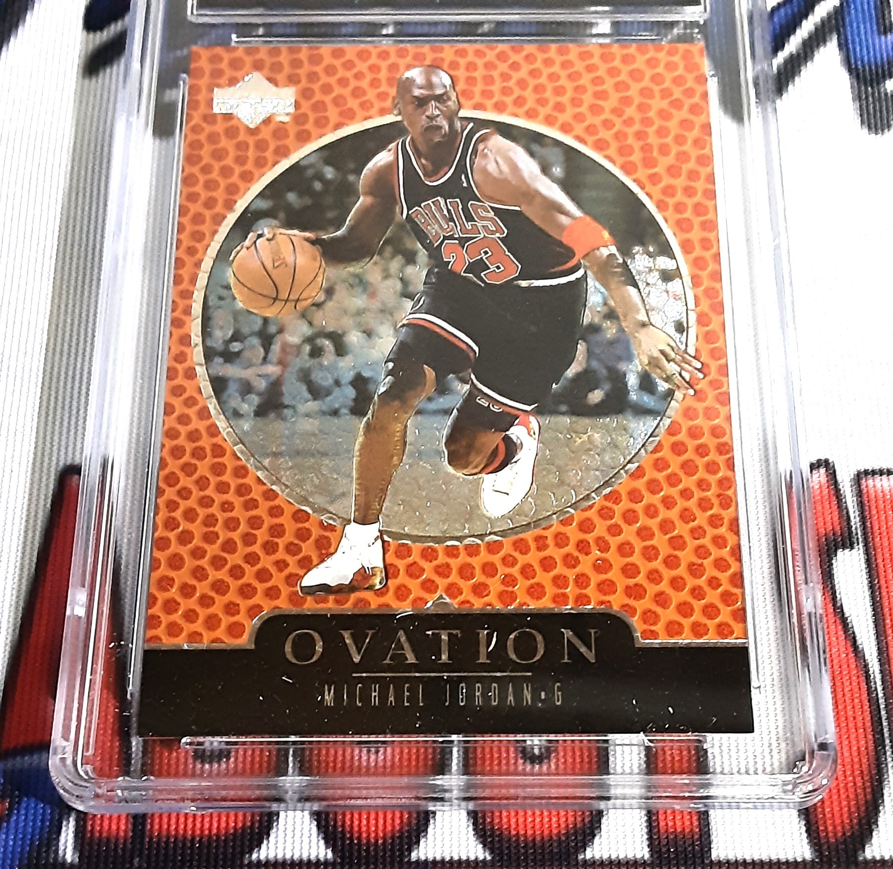 1998-99 Upper Deck Ovation #7 Michael Jordan NM/MINT 8 Authentic Baske