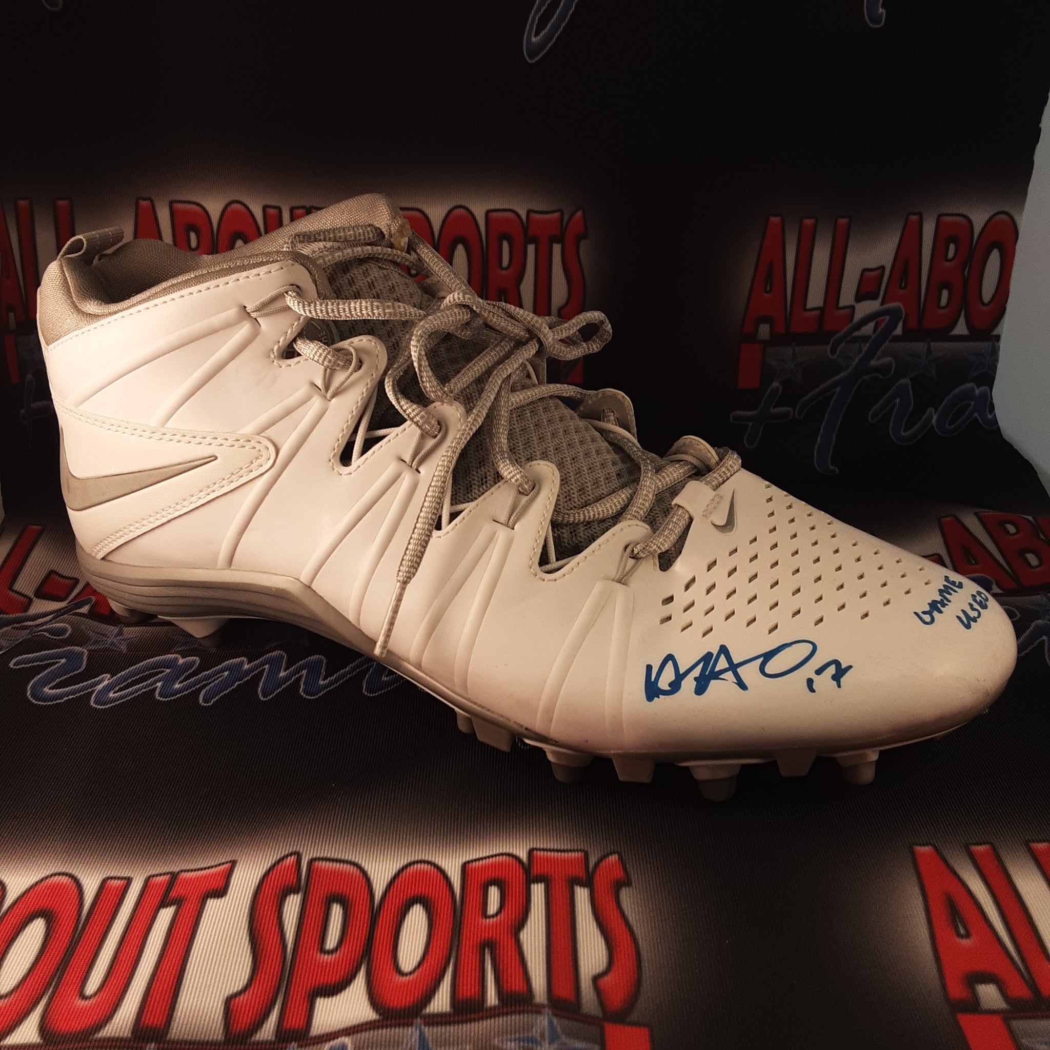 Dwayne Harris Authentic Game Used Signed Right Cleat Autographed JSA