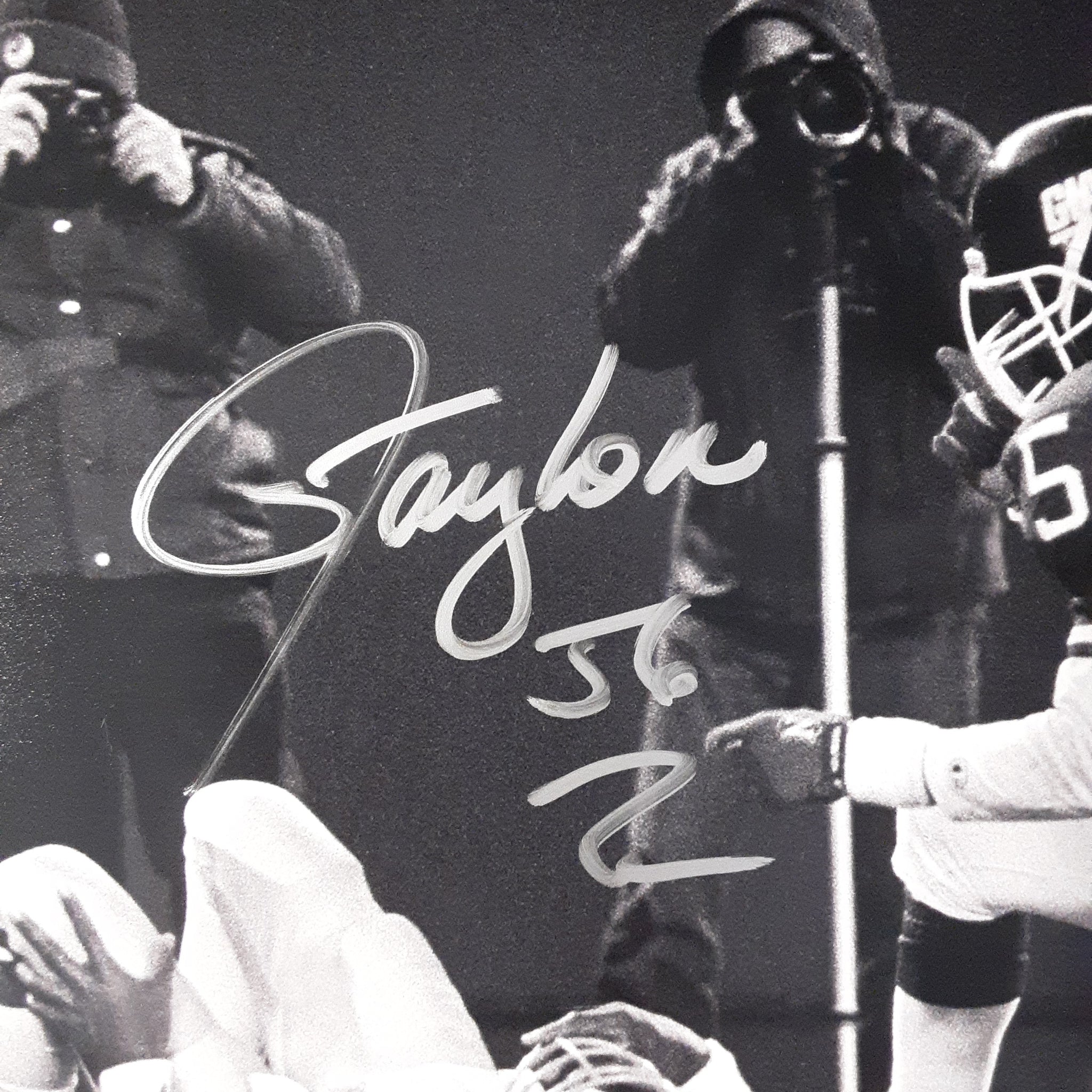 Lawrence Taylor Authentic Signed 16x20 Photo Autographed JSA