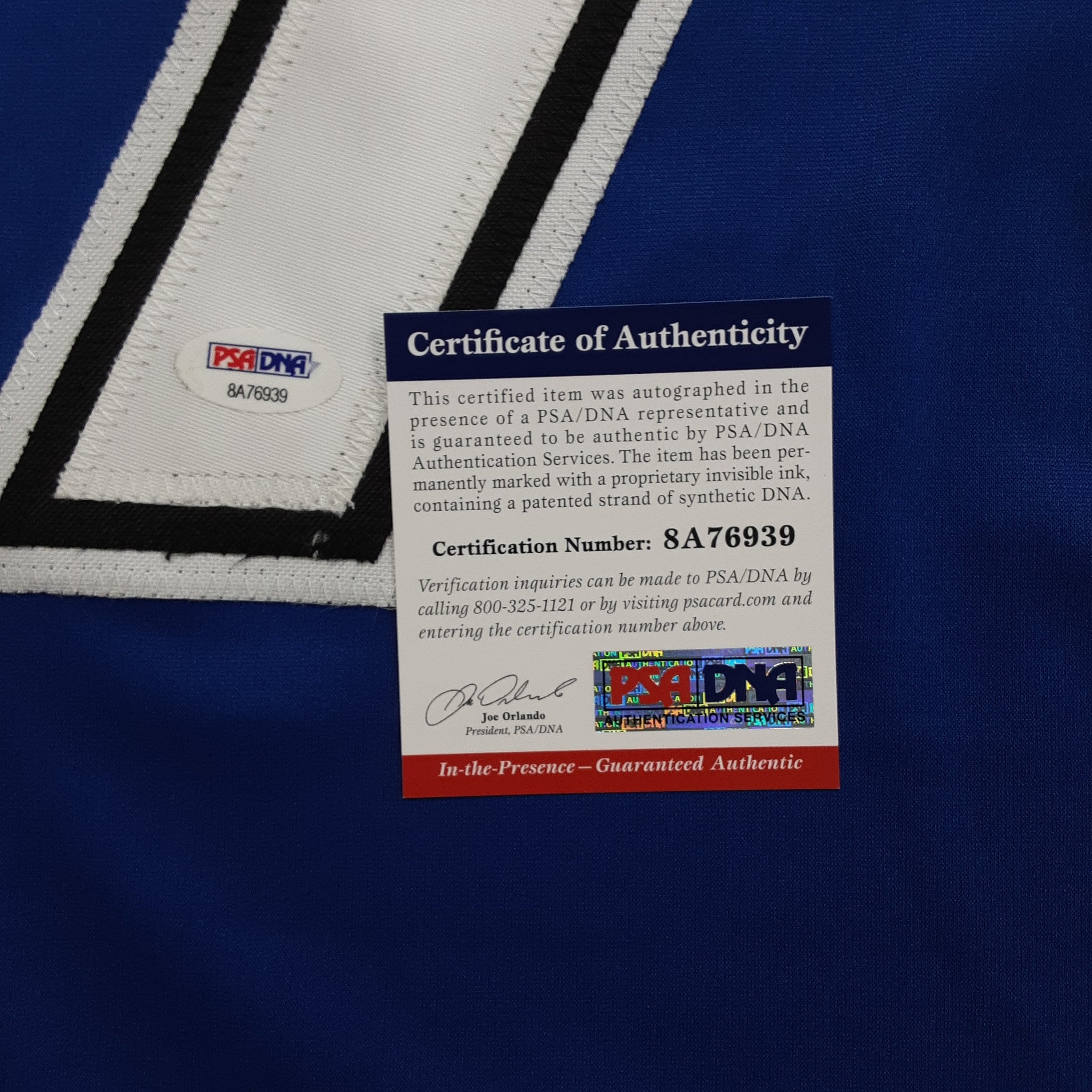 Anthony Cirelli Signed Lightning Jersey (JSA)