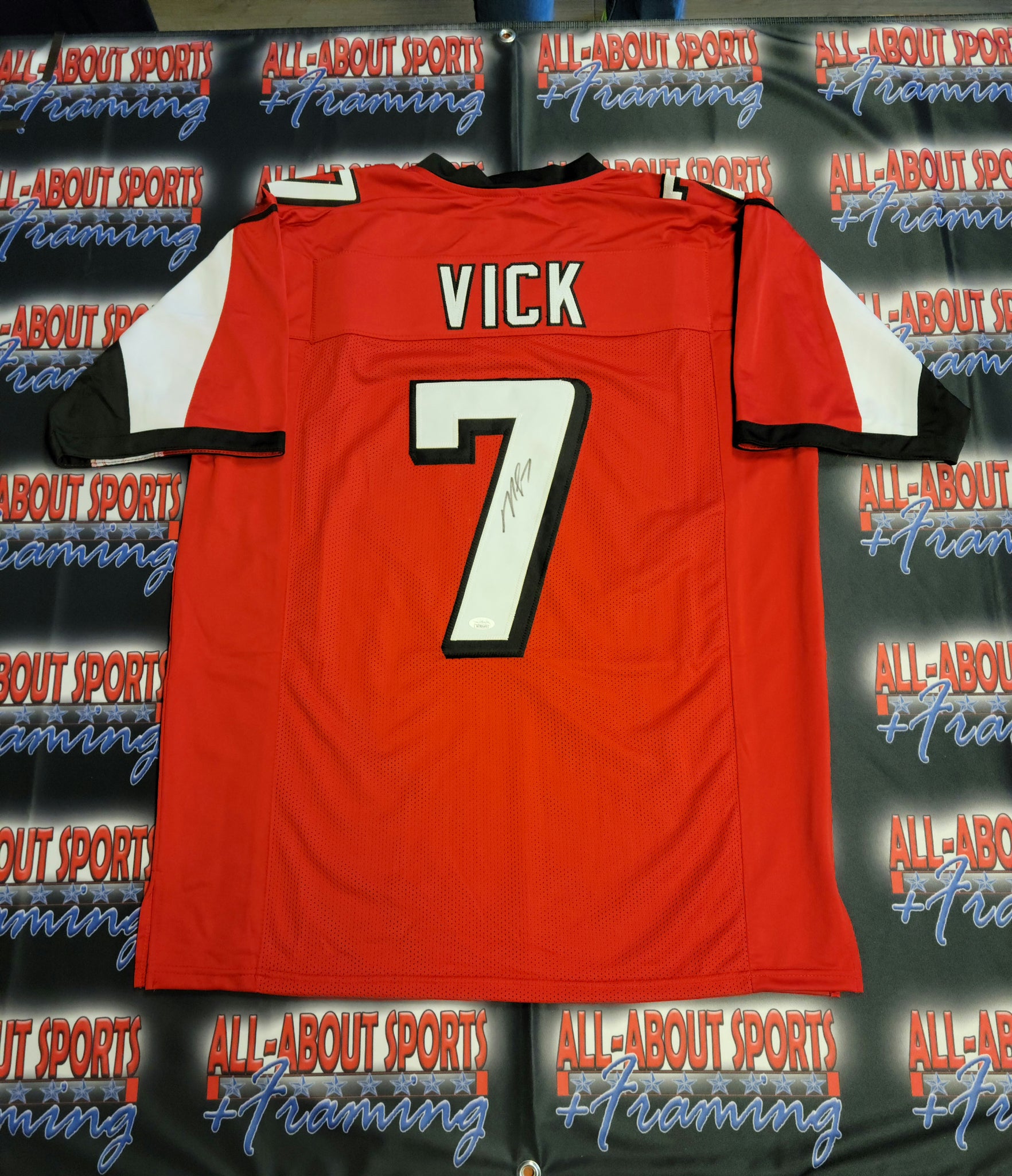 Michael Vick Authentic Signed Pro Style Jersey Autographed JSA-