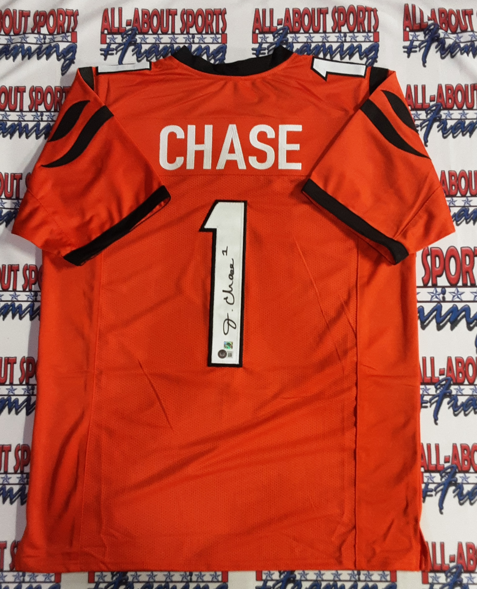 Jamar Chase Authentic Signed Pro Style Jersey Autographed Beckett-